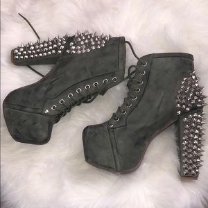 Jeffrey Campbell Distressed Army sz 7